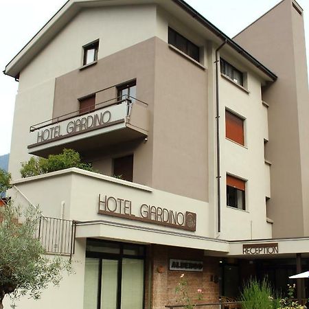 Hotel Giardino Breno Kültér fotó