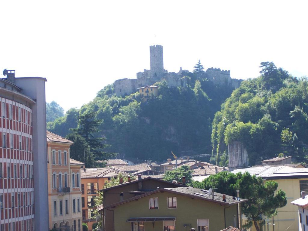 Hotel Giardino Breno Kültér fotó